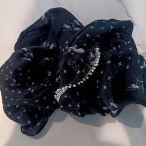 Ann Taylor Loft Black/white Scarf